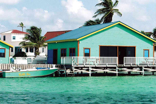 Tackle Box Sea Bar at Tranquility Bay Resort, Ambergris Caye, Belize